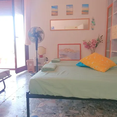 Alassio Vacanze 住宿加早餐酒店 阿拉西奥