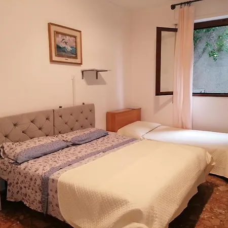 Alassio Vacanze 阿拉西奥