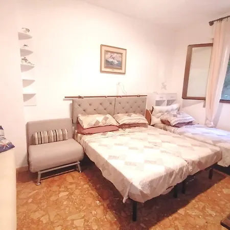 Alassio Vacanze * 阿拉西奥