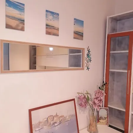 Fiori D'alassio - Ampie Con Terrazza, Parcheggio E Scalinata Per Il Mare Bed & Breakfast Alassio