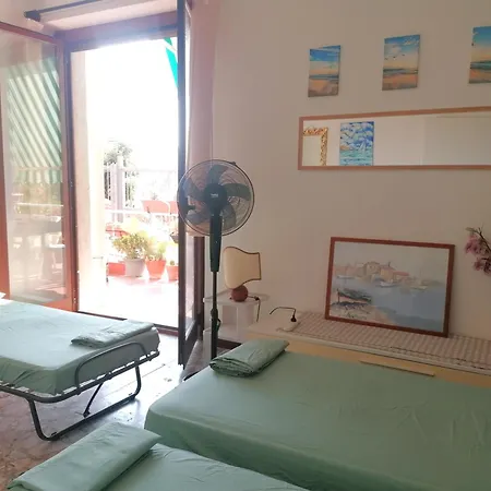 住宿加早餐酒店 Alassio Vacanze 阿拉西奥